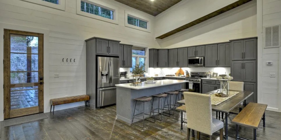 Blue Ridge - River Bend - Temp Kitchen