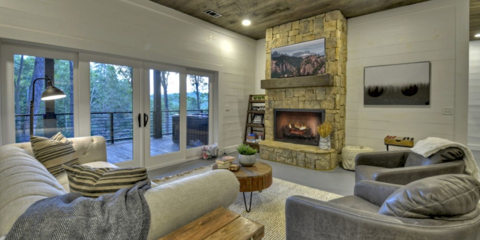 georgia-river-bend-cabin-living-54