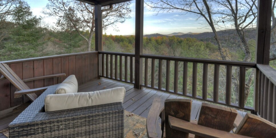 Blue Ridge - Bar 5 Cabin - Exterior