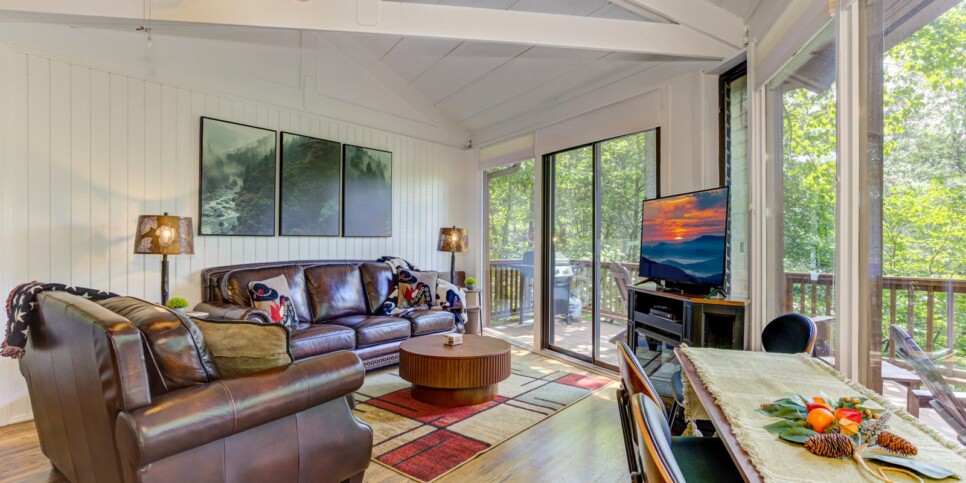 Big Canoe Chalet 141 Living Room