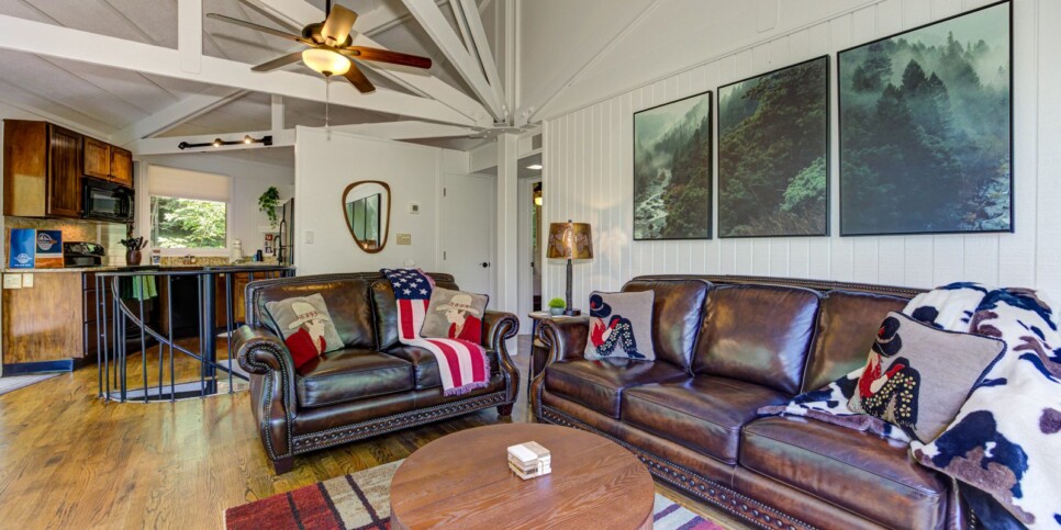 Big Canoe Chalet 141 Living Room