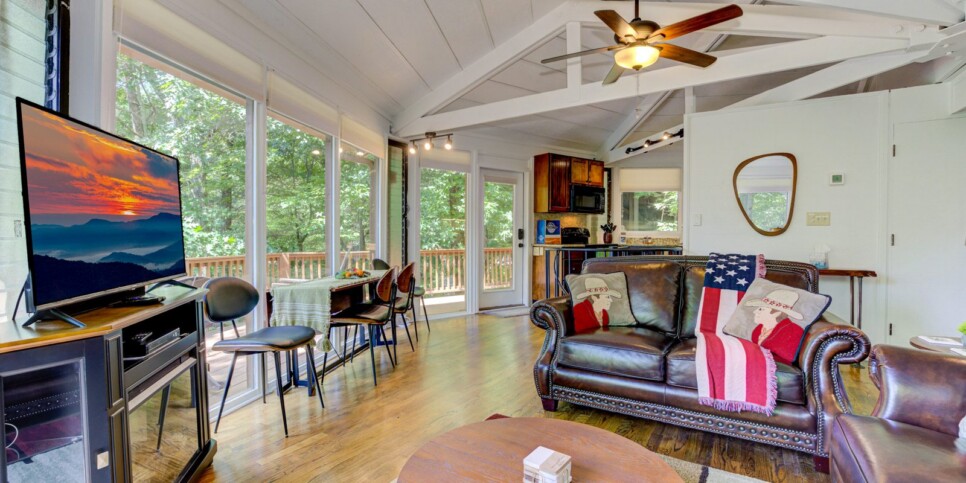 Big Canoe Chalet 141 Living Room