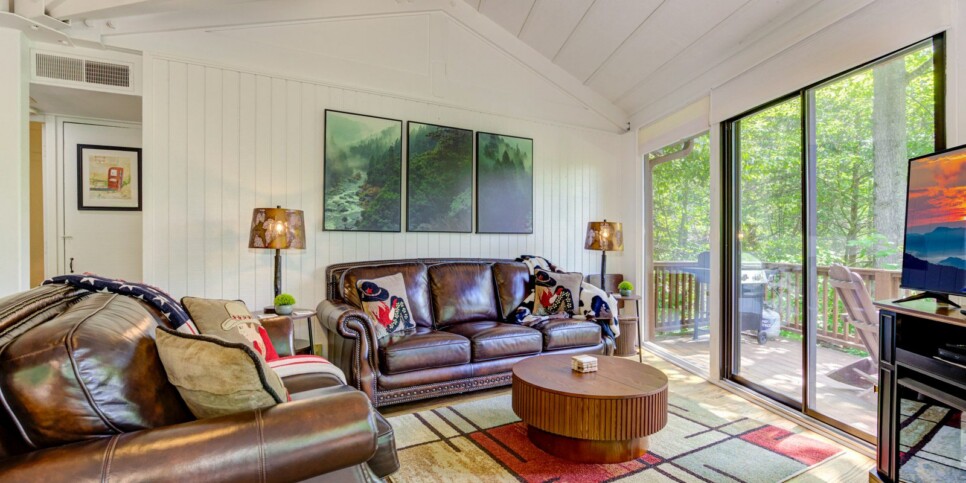 Big Canoe Chalet 141 Living Room