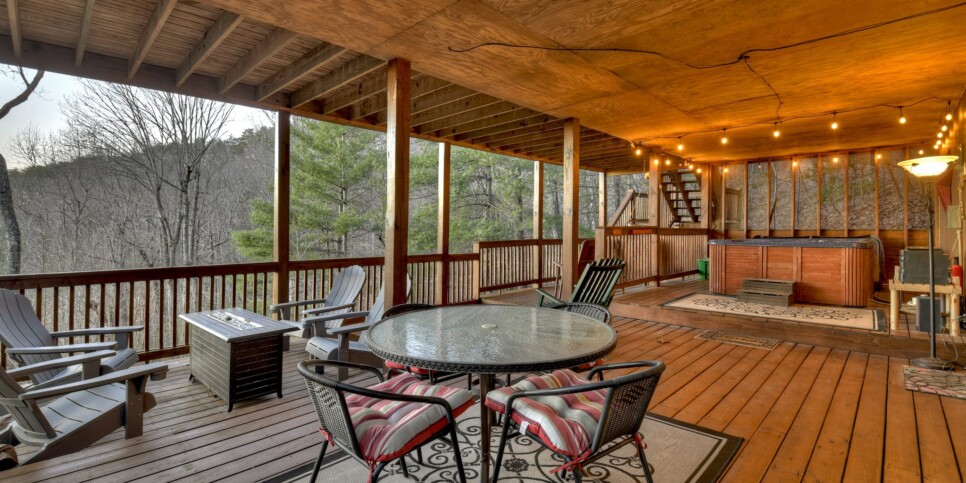 Blue Ridge Cabin - Talking Leaves - Exterior