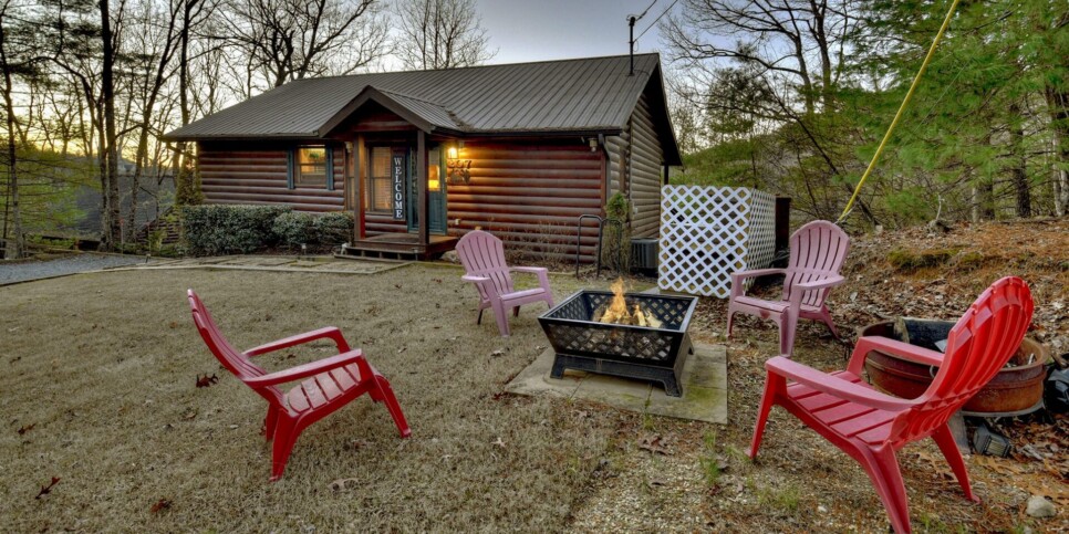 Blue Ridge Cabin - Talking Leaves - Exterior