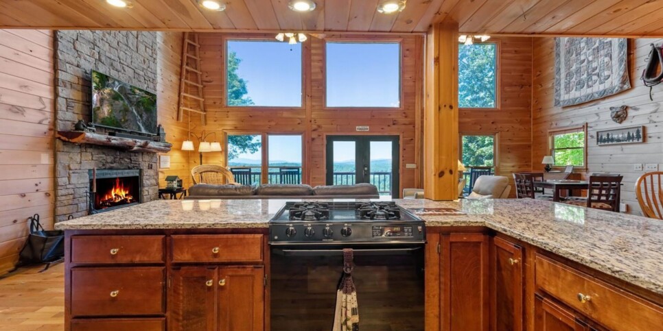 Morganton Cabin - Bear Necessities - Kitchen