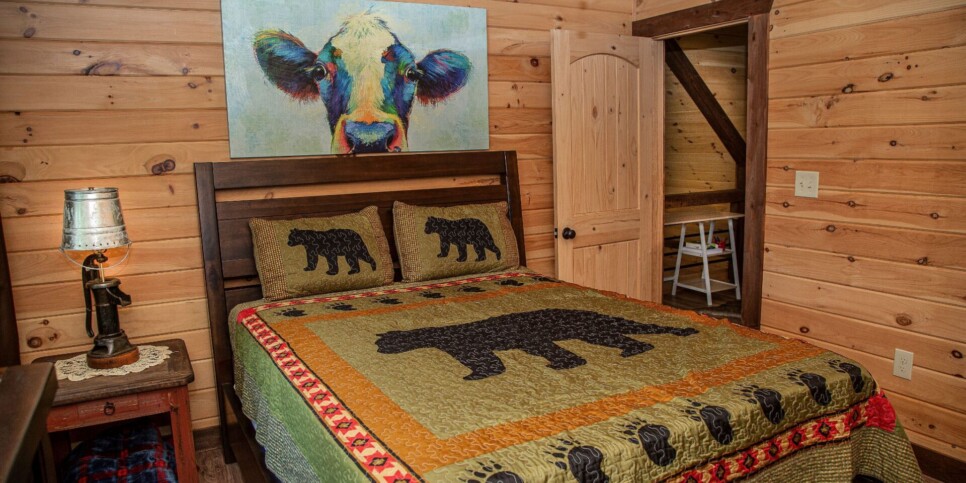 Blue Ridge - Adore the Smores - Bedroom