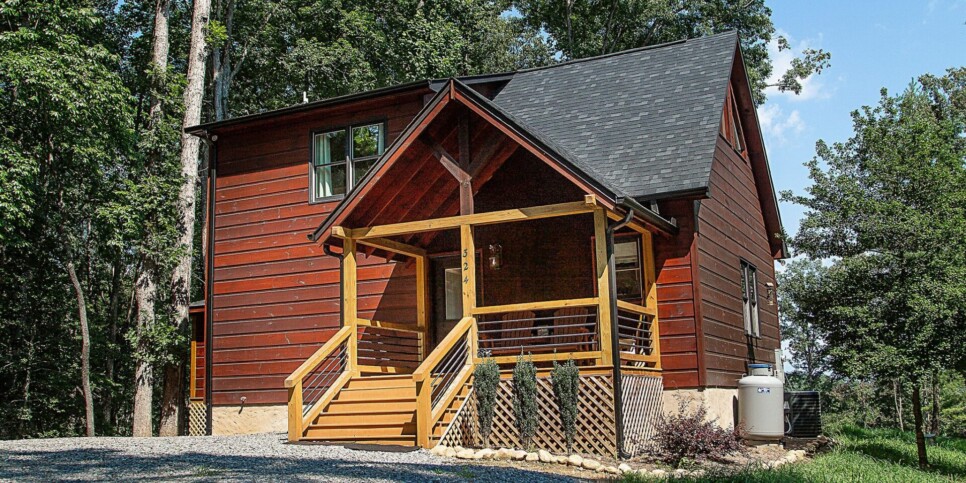 Blue Ridge - Adore the Smores - Exterior