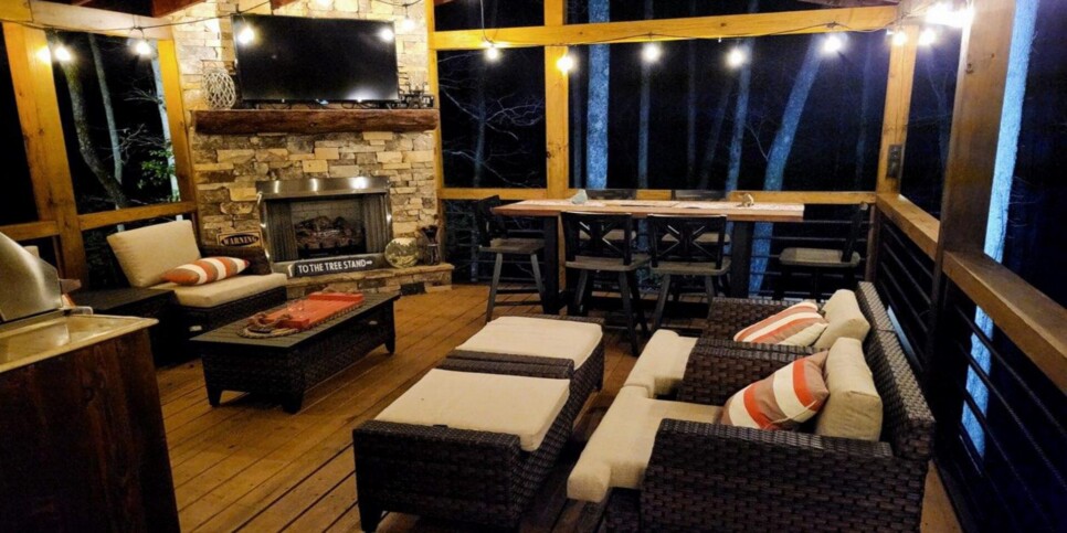 Blue Ridge - Adore the Smores - Exterior