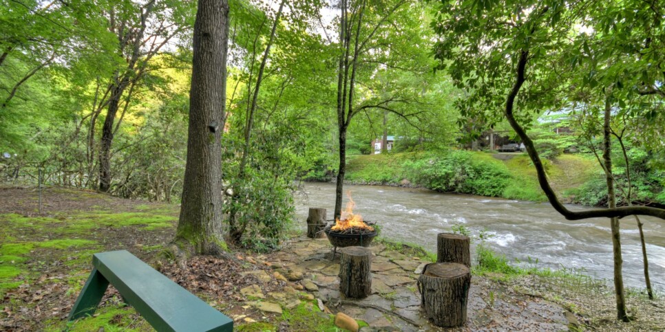Blue Ridge - The Overlook on Fightingtown - Exterior