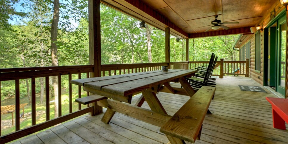 blue-ridge-cabins-the-waters-edge-exterior