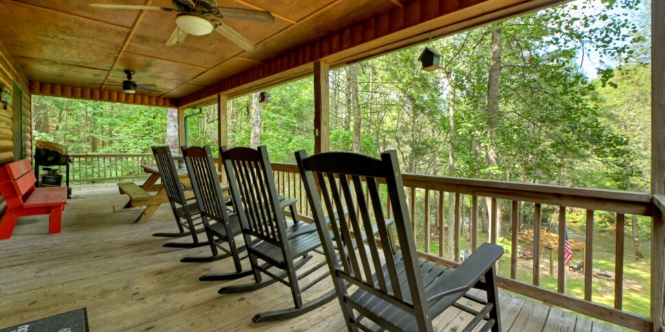 blue-ridge-cabins-the-waters-edge-exterior