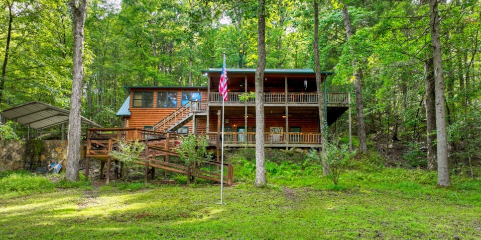 blue-ridge-cabins-the-waters-edge-exterior
