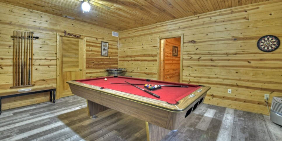 blue-ridge-the-waters-edge-cabin-recreation-1
