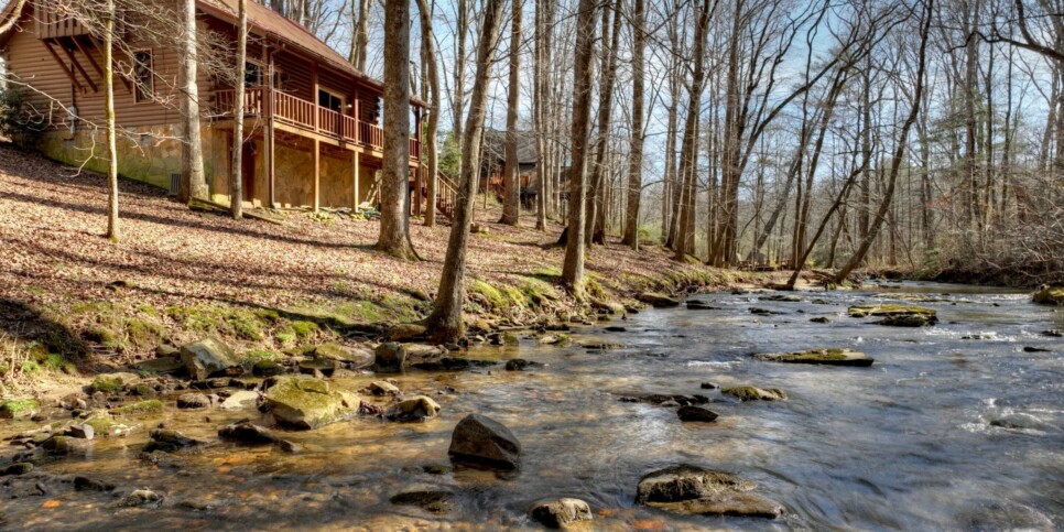 Ellijay - Cozy Creek Cabin - Exterior