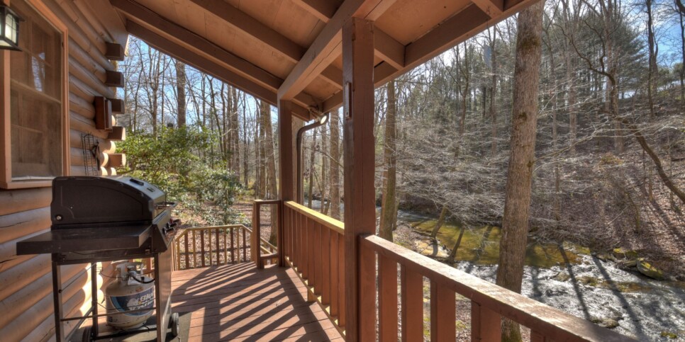 Ellijay - Cozy Creek Cabin - Exterior