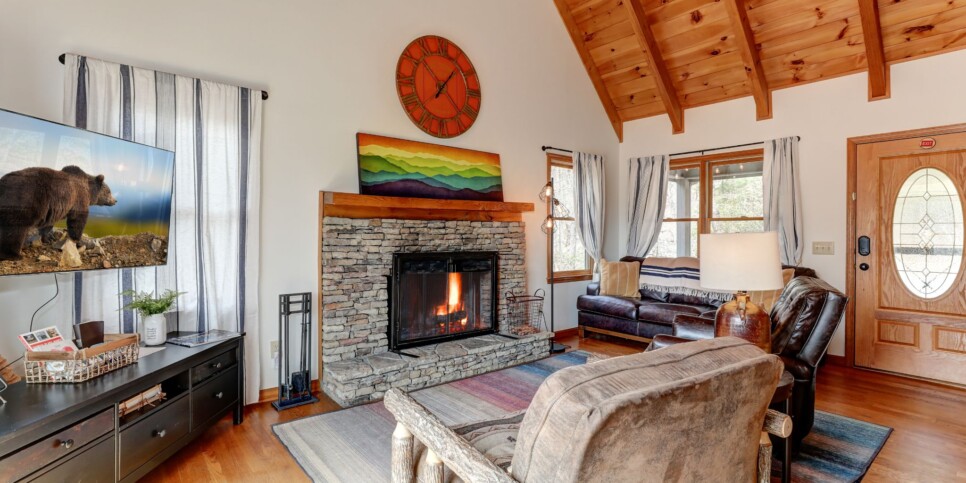 Big Canoe - Wanderer's Den - Living Room