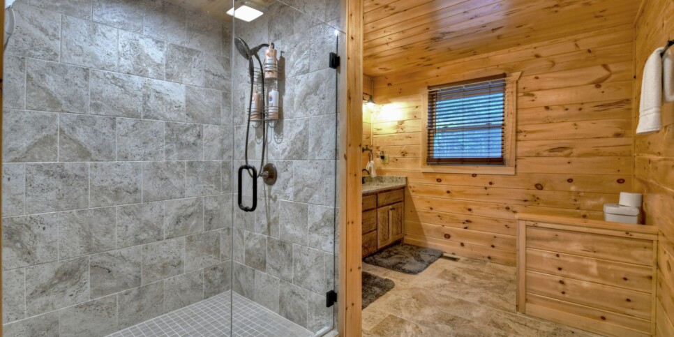 Mineral Bluff - Rohring Retreat - Bathroom