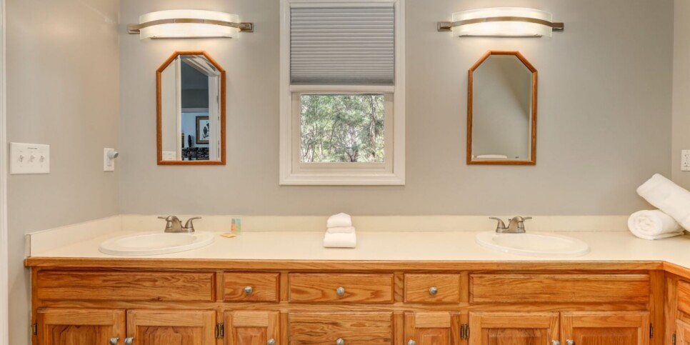 Big Canoe - Escape Hatch - Bathroom