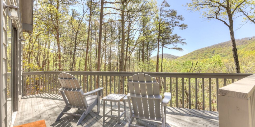 Big Canoe - Escape Hatch - Exterior