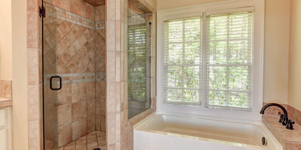 Big Canoe - Chasing Chipmunks - Bathroom