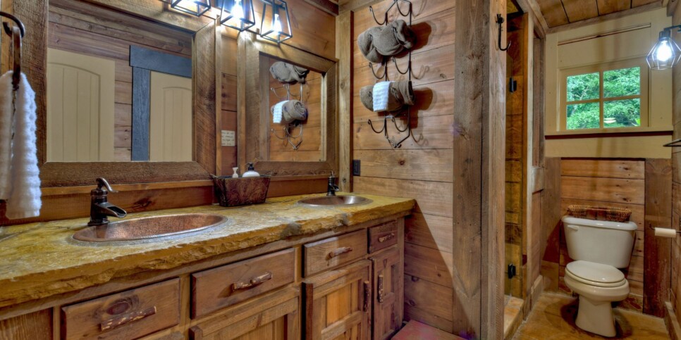 Blue Ridge Cabin - Your Happy Place - Bathroom