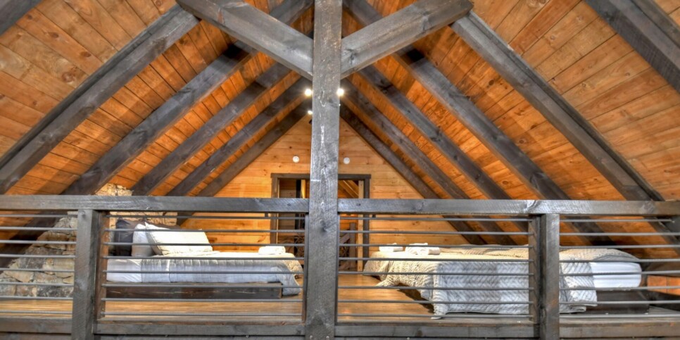 Blue Ridge Cabin - Your Happy Place - Bedroom