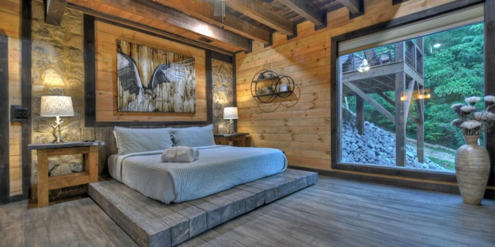 Blue Ridge Cabin - Your Happy Place - Bedroom