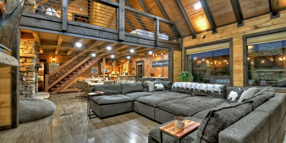 Blue Ridge Cabin - Your Happy Place - Living Room