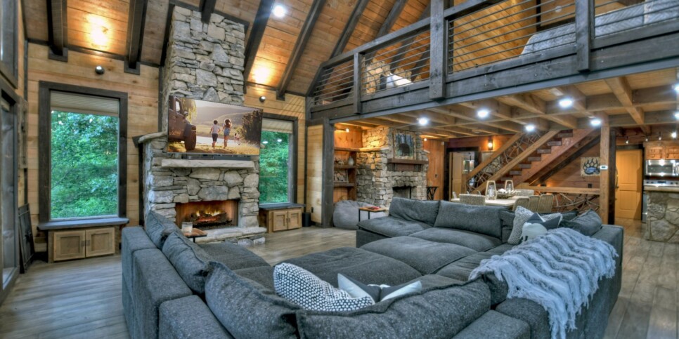 Blue Ridge Cabin - Your Happy Place - Living Room
