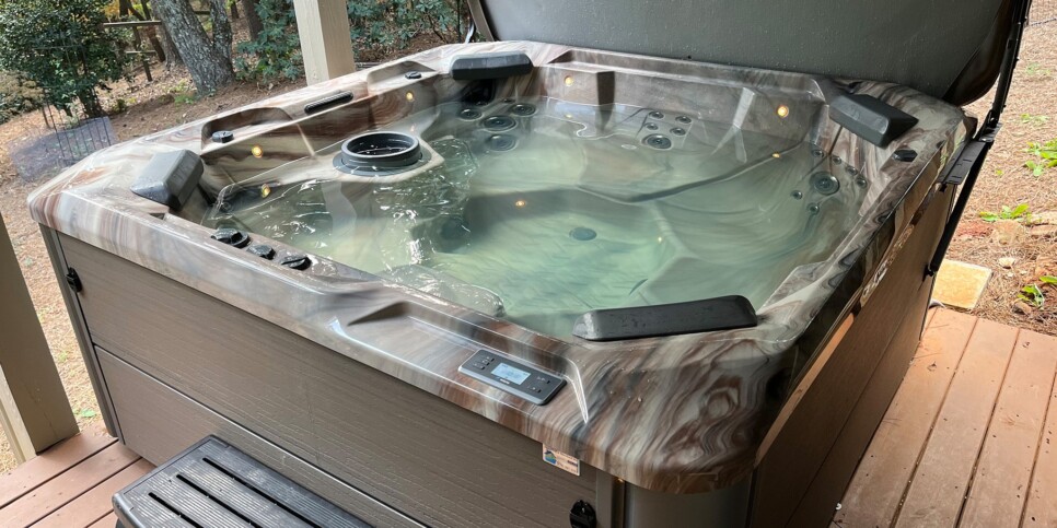 Big Canoe - The Wolf Den - Exterior