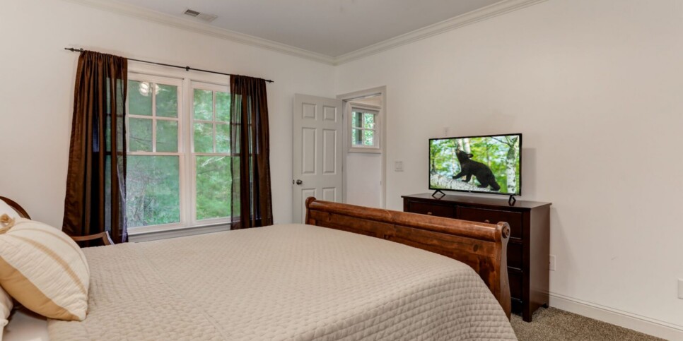 Big Canoe Rental - Laurel Summit - Bedroom