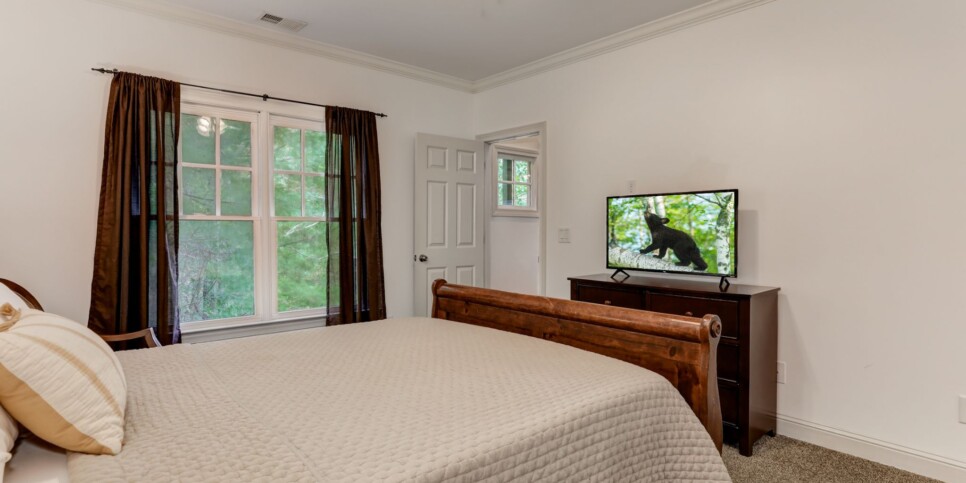 Big Canoe Rental - Laurel Summit - Bedroom