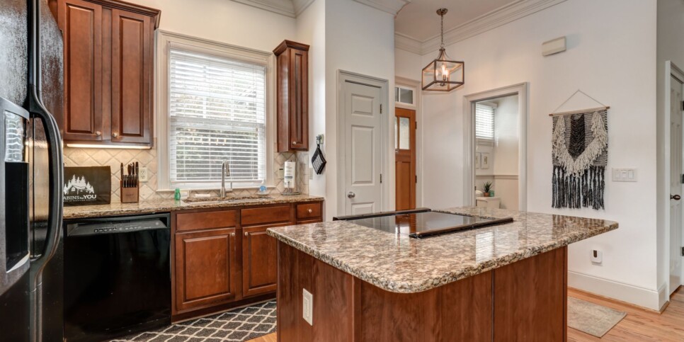 Big Canoe Rental - Laurel Summit - Kitchen