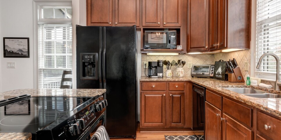 Big Canoe Rental - Laurel Summit - Kitchen