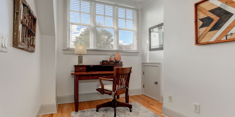 Big Canoe Rental - Laurel Summit - Desk