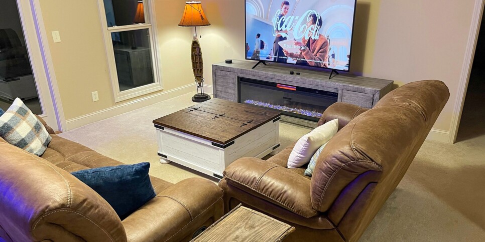 Big Canoe Rentals - The Wolf's Den - Rec Room