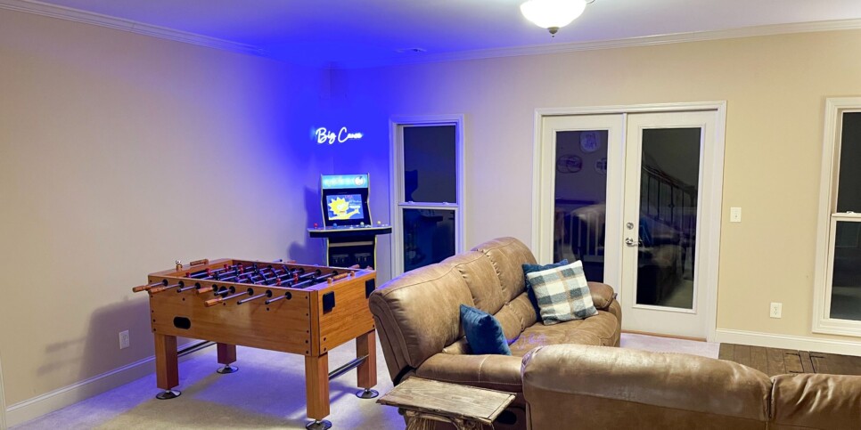 Big Canoe Rentals - The Wolf's Den - Rec Room