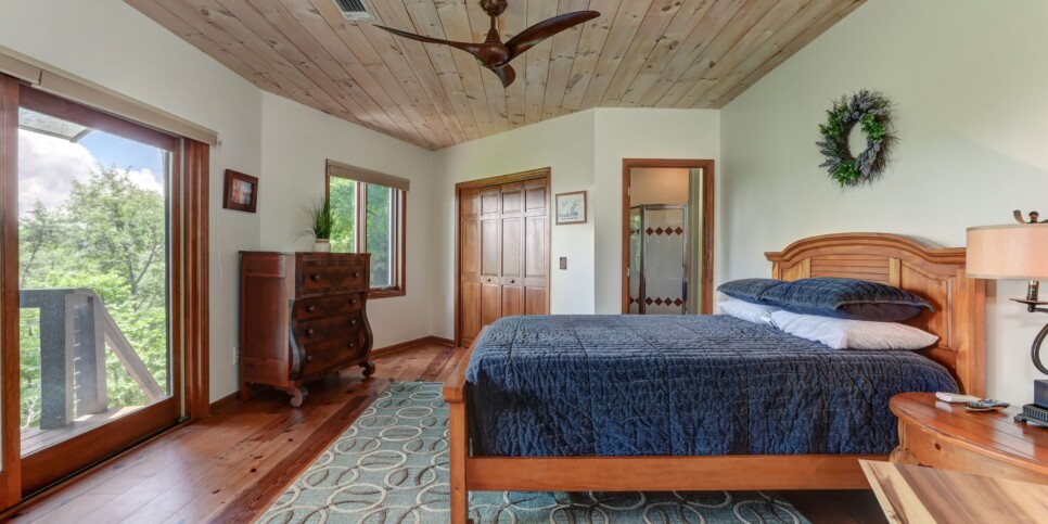 Big Canoe - Falken Haus - Bedroom