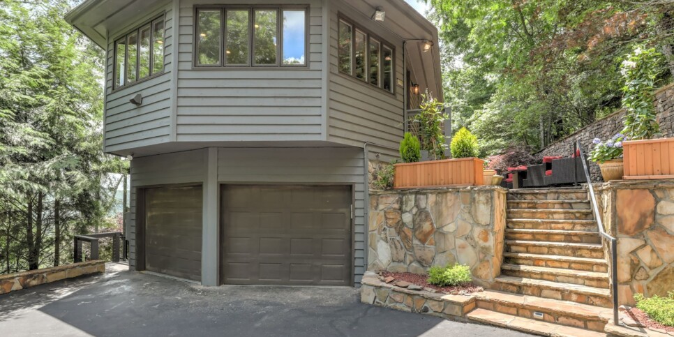 Big Canoe - Falken Haus - Exterior