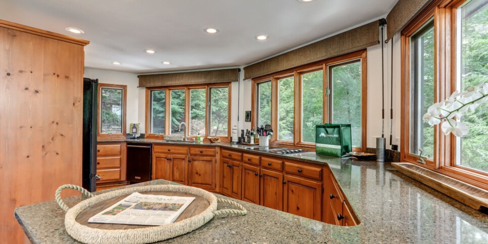 Big Canoe - Falken Haus - Kitchen