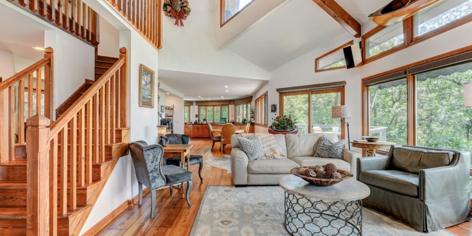 Big Canoe - Falken Haus - Living Room