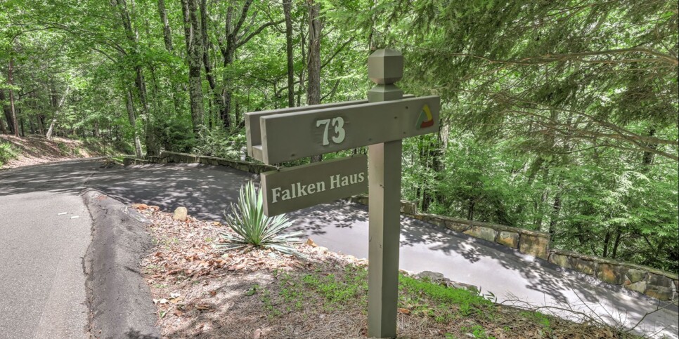 Big Canoe - Falken Haus - Exterior