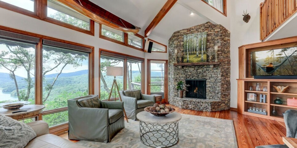 Big Canoe - Falken Haus - Living Room