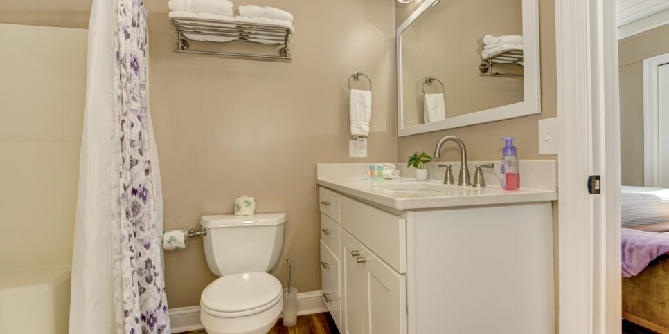 Big Canoe Villa On 9 Bathroom