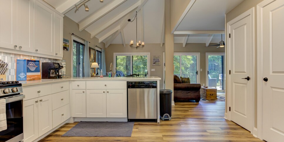 Big Canoe Villa On 9 Kitchen