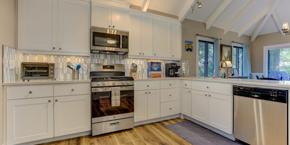 Big Canoe Villa On 9 Kitchen
