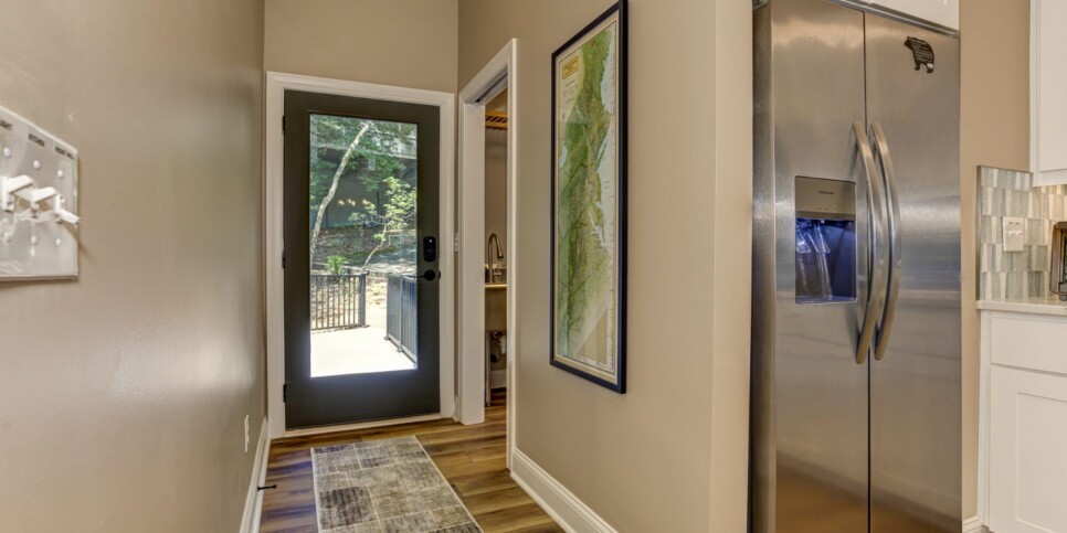 Big Canoe Villa On 9 Living Room