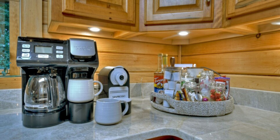 Blue Ridge Cabin - Blueberry Hill - Kitchen