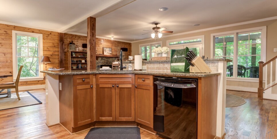 Big Canoe - Stars Align Cottage - Kitchen